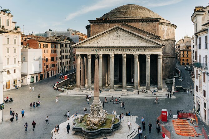 Skip the Long Ticket Queue at the Pantheon with Audio Guide